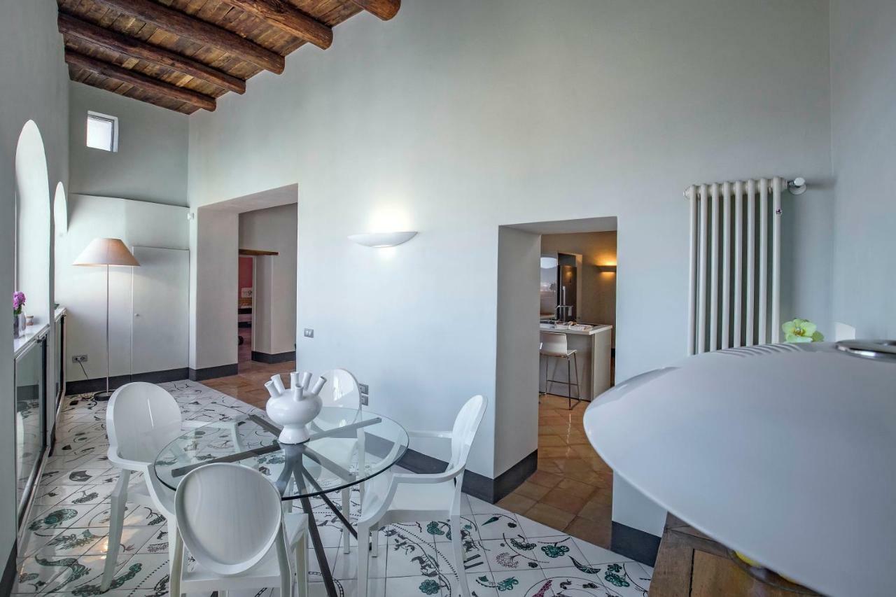 Starhost - Dimora Copeta Apartment Salerno Bagian luar foto