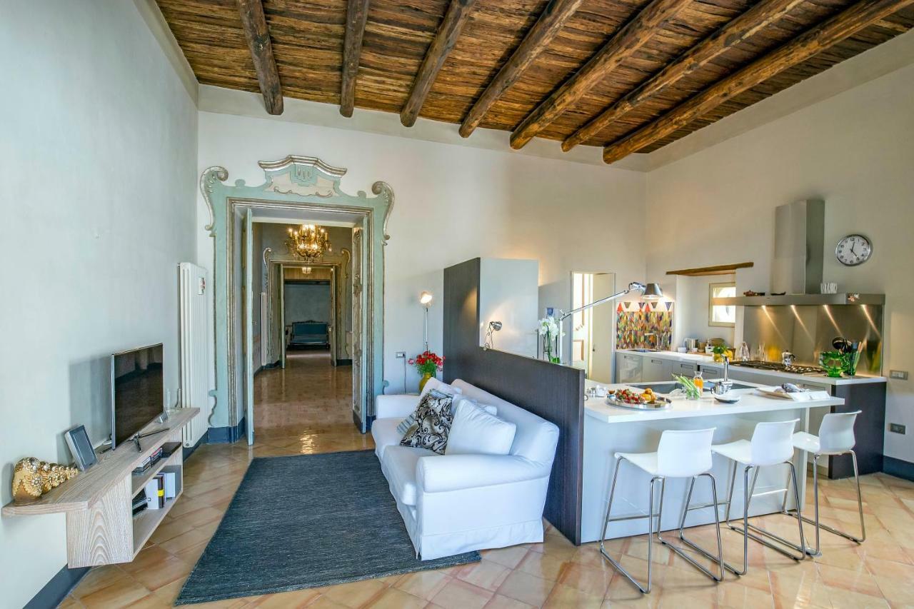 Starhost - Dimora Copeta Apartment Salerno Bagian luar foto
